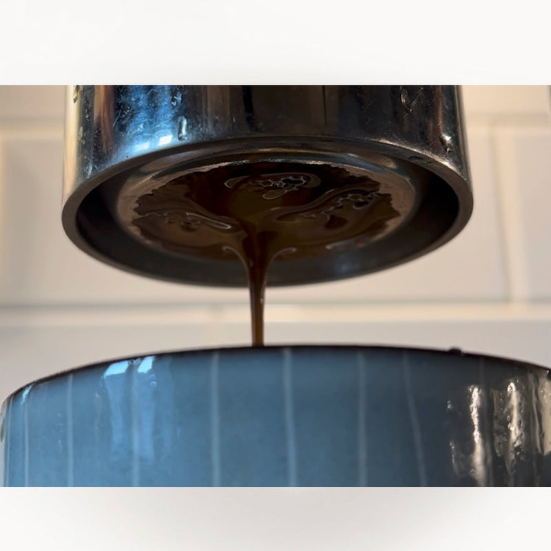 Understanding Uneven Channelling with the Cafelat Robot